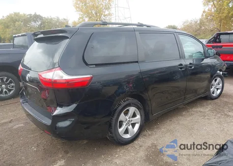 2018 Toyota Sienna Le 8 Passenger из США, поврежденный, VIN 5TDKZ3DC6JS931881